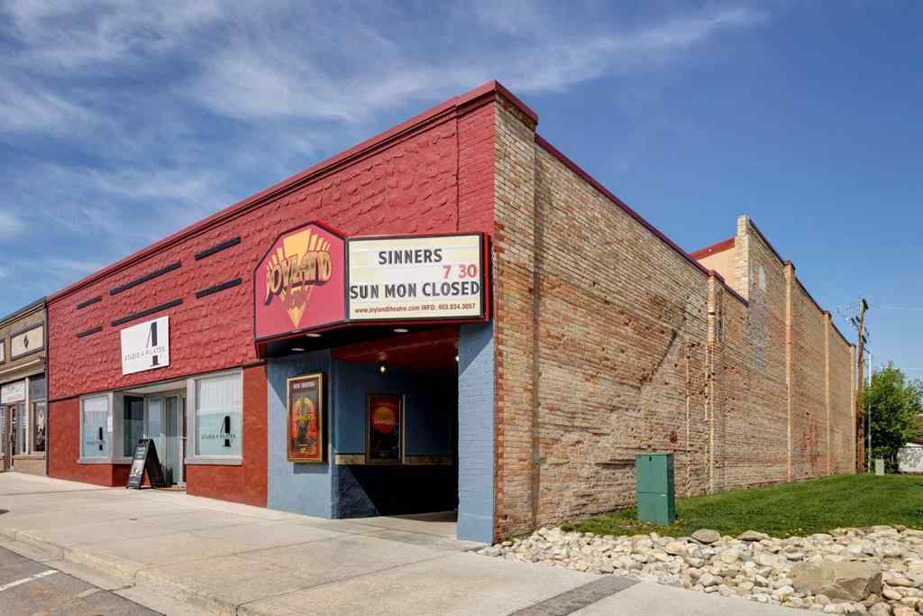MLS® A2224526 - 114-116 Second Avenue  in Downtown_Strathmore Strathmore, Commercial