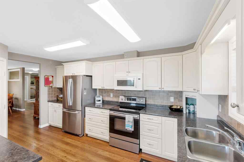 MLS® A2224558 - Unit #404 5133 49 Street  in NONE Olds, Residential