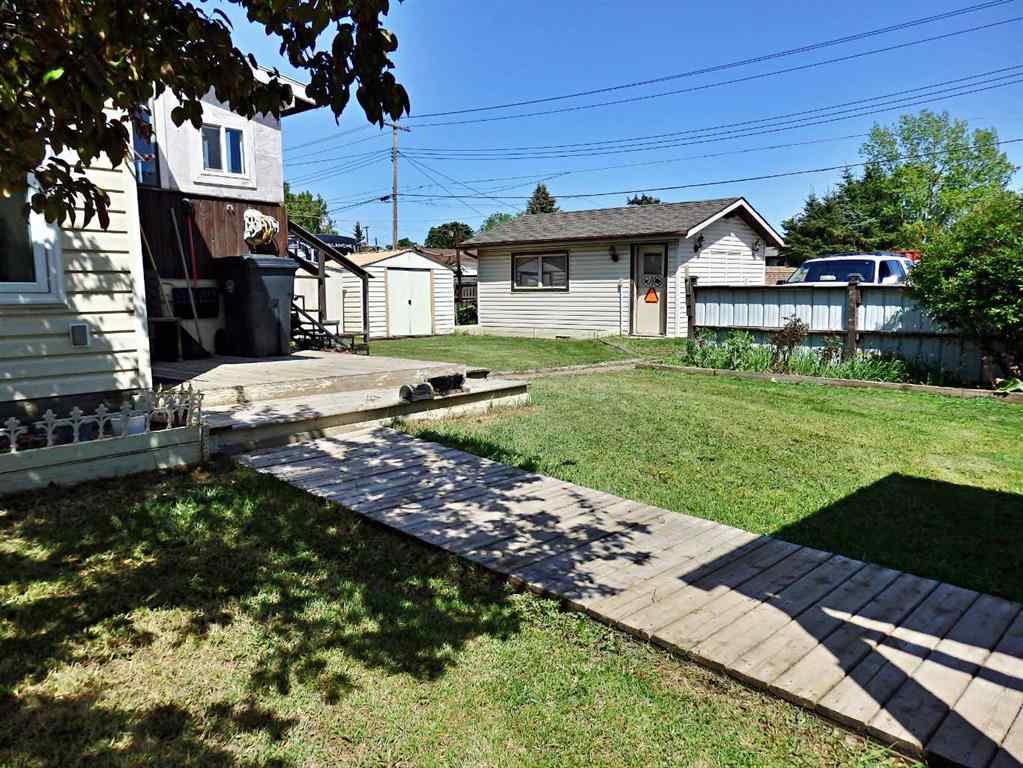 MLS® A2224625 - 5023 47 Street  in Mannville Mannville, Residential