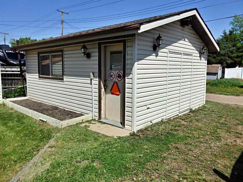 MLS® A2224625 - 5023 47 Street  in Mannville Mannville, Residential