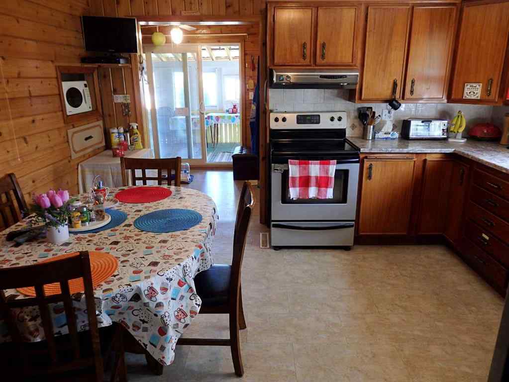 MLS® A2224625 - 5023 47 Street  in Mannville Mannville, Residential