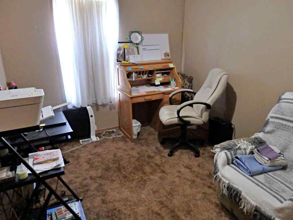 MLS® A2224625 - 5023 47 Street  in Mannville Mannville, Residential