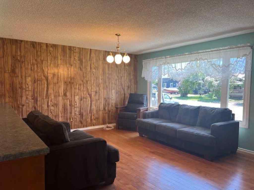 MLS® A2224683 - 1030 15 Avenue  in NONE Wainwright, Residential