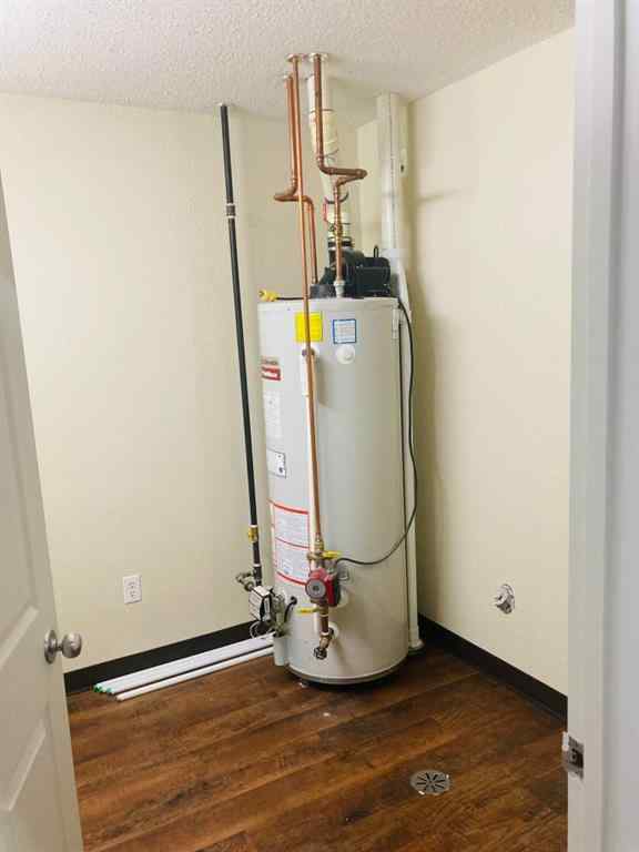 MLS® A2224729 -     in  Innisfail, Commercial
