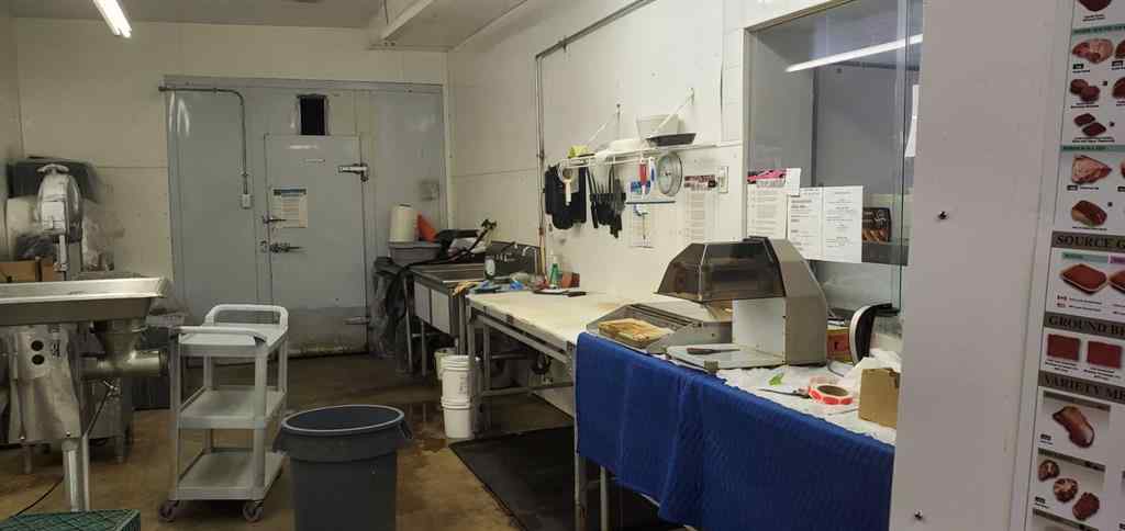 MLS® A2224735 - 102 Central Avenue E in NONE Linden, Commercial