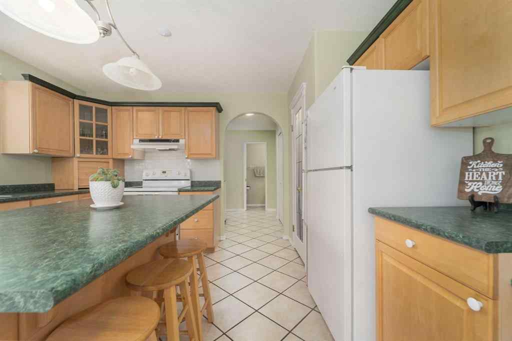 MLS® A2224743 - 4612 50 Avenue  in NONE Taber, Residential