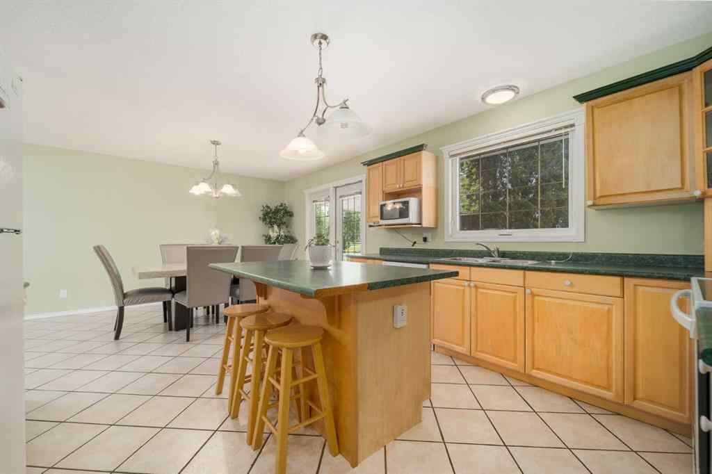 MLS® A2224743 - 4612 50 Avenue  in NONE Taber, Residential