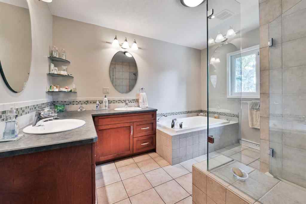 MLS® A2224779 - 5712 Layzell Road SW in North Glenmore Park Calgary, Residential