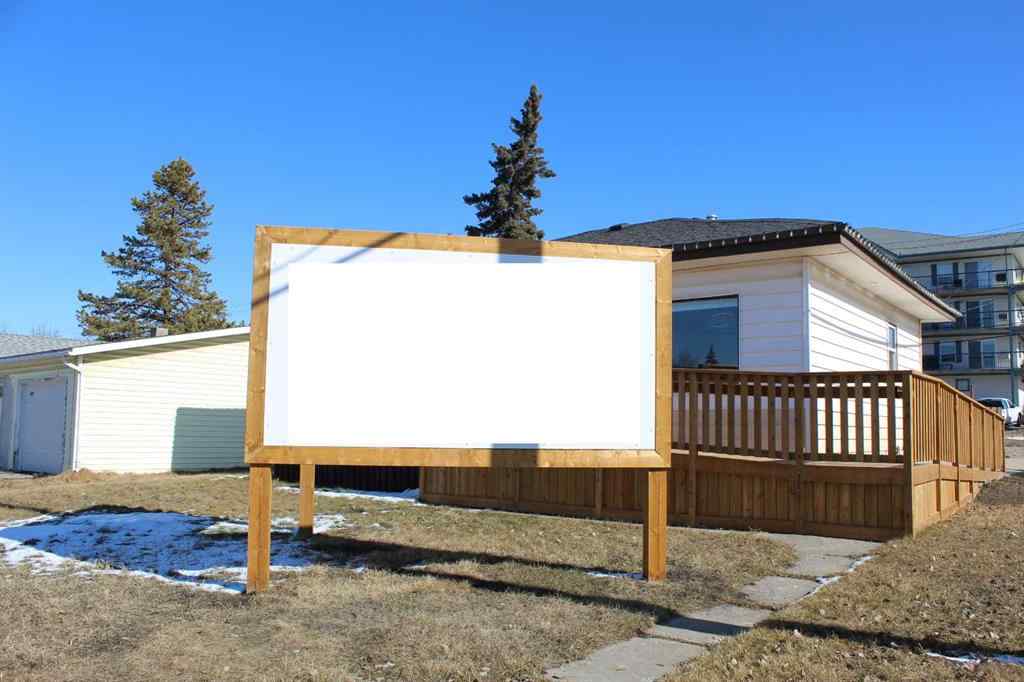 MLS® A2224794 - 4517 55 Ave   in NONE Olds, Commercial