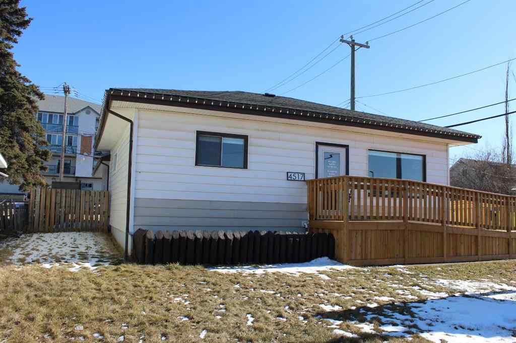 MLS® A2224794 - 4517 55 Ave   in NONE Olds, Commercial