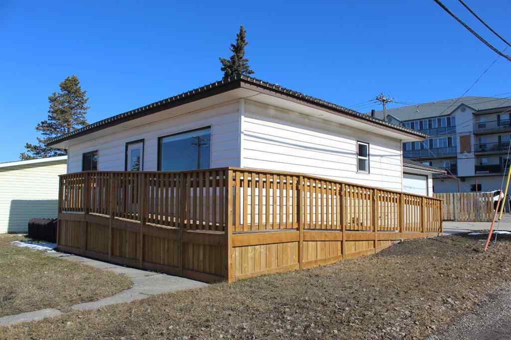 MLS® A2224794 - 4517 55 Ave   in NONE Olds, Commercial
