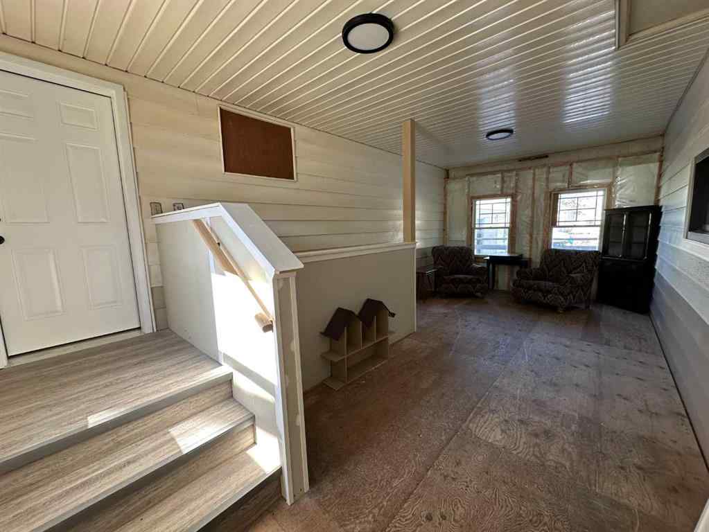MLS® A2224794 - 4517 55 Ave   in NONE Olds, Commercial