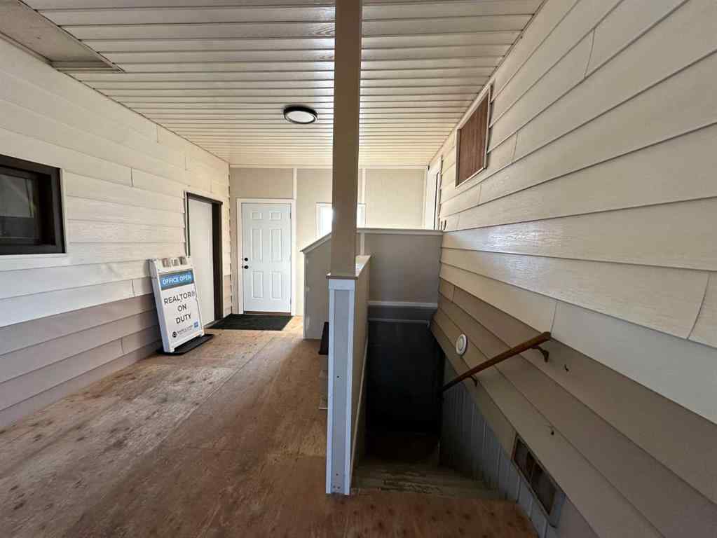 MLS® A2224794 - 4517 55 Ave   in NONE Olds, Commercial