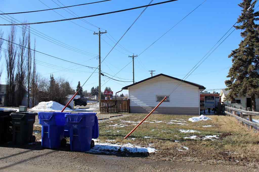 MLS® A2224794 - 4517 55 Ave   in NONE Olds, Commercial