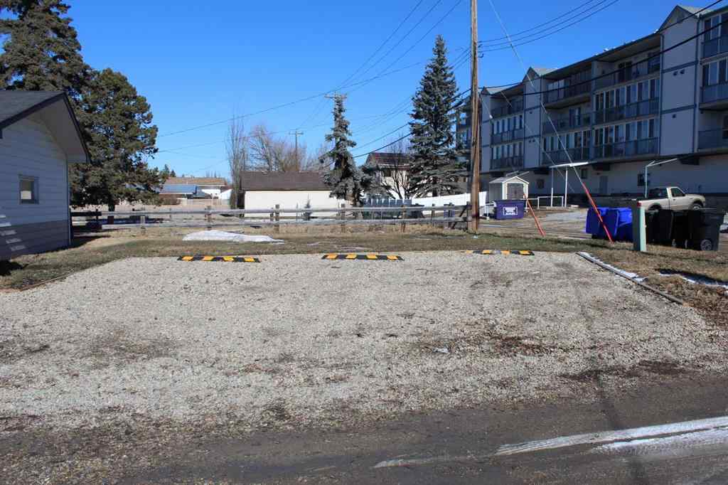 MLS® A2224794 - 4517 55 Ave   in NONE Olds, Commercial