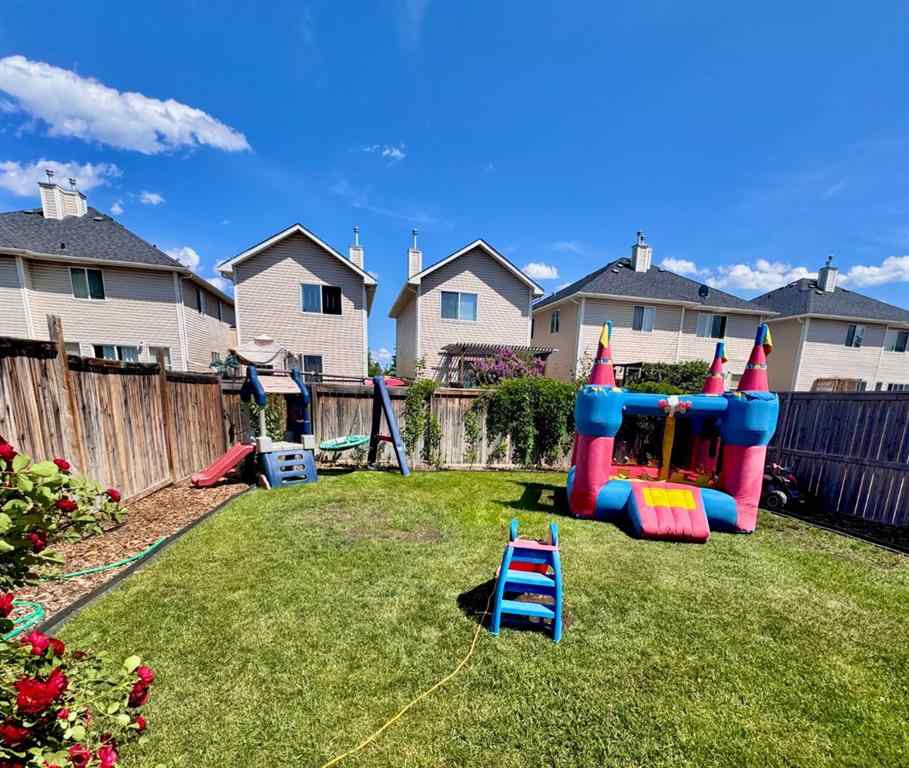 MLS® A2224822 - 83 Cranwell Common SE in Cranston Calgary, Residential