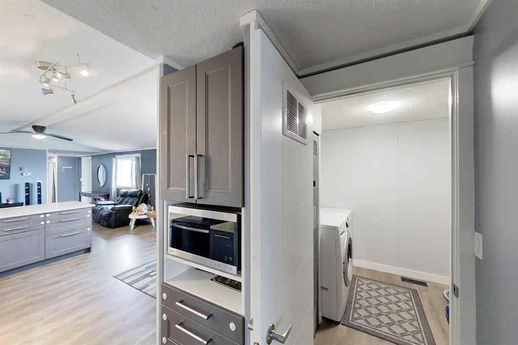 MLS® A2224833 - 201 8 Street SW in NONE Slave Lake, Residential