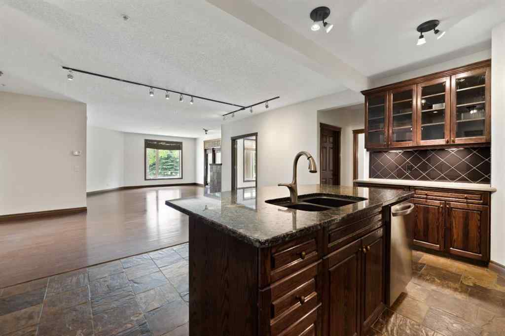 MLS® A2224848 - Unit #2108 24 Hemlock Crescent SW in Spruce Cliff Calgary, Residential