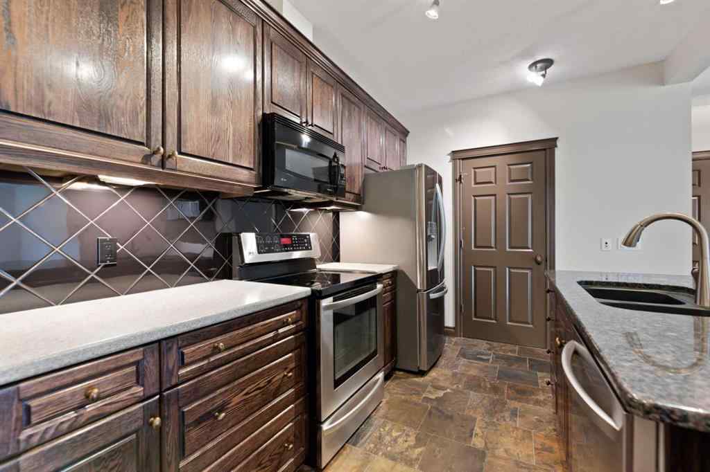 MLS® A2224848 - Unit #2108 24 Hemlock Crescent SW in Spruce Cliff Calgary, Residential