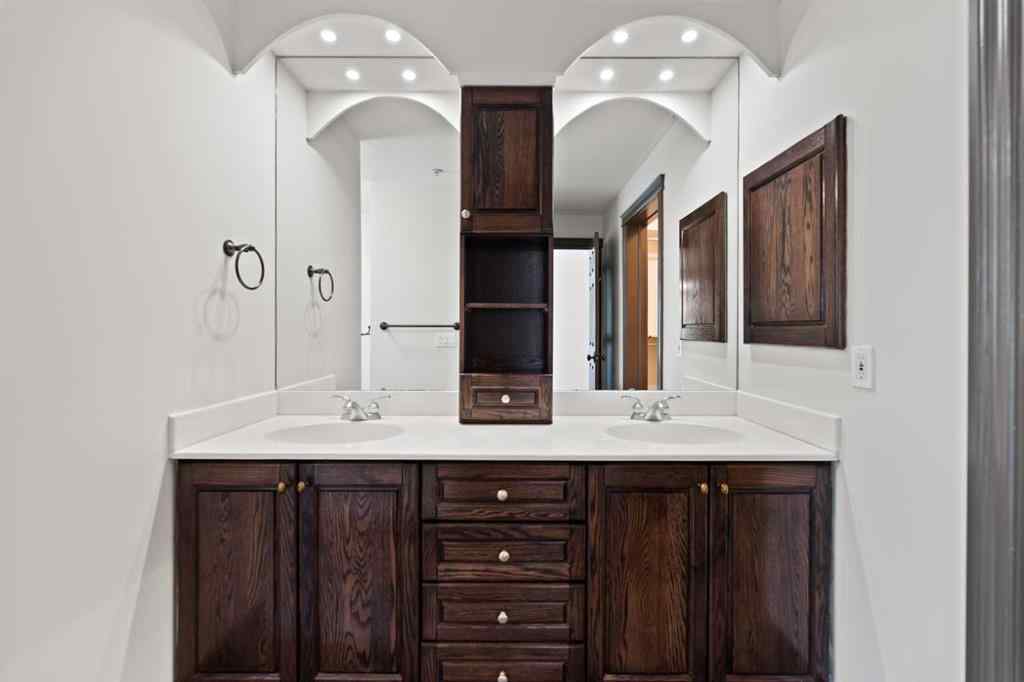 MLS® A2224848 - Unit #2108 24 Hemlock Crescent SW in Spruce Cliff Calgary, Residential