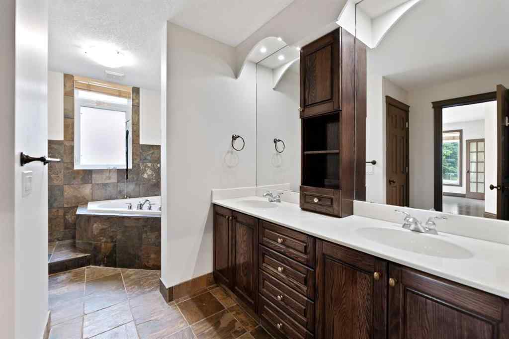 MLS® A2224848 - Unit #2108 24 Hemlock Crescent SW in Spruce Cliff Calgary, Residential