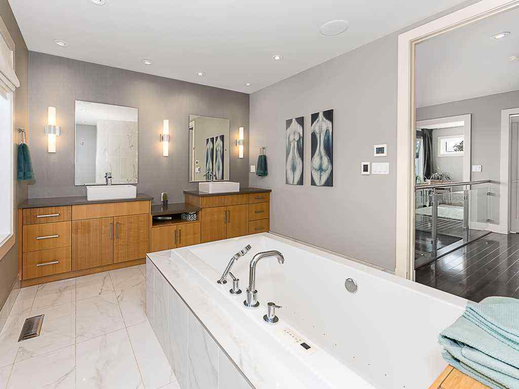 MLS® A2224877 - 2107 23 Avenue SW in Richmond Calgary, Residential