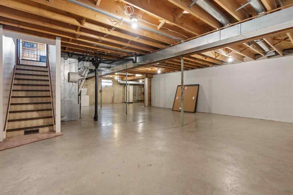 MLS® A2224895 - 4305 74 Street  in Duggan Park Camrose, Residential