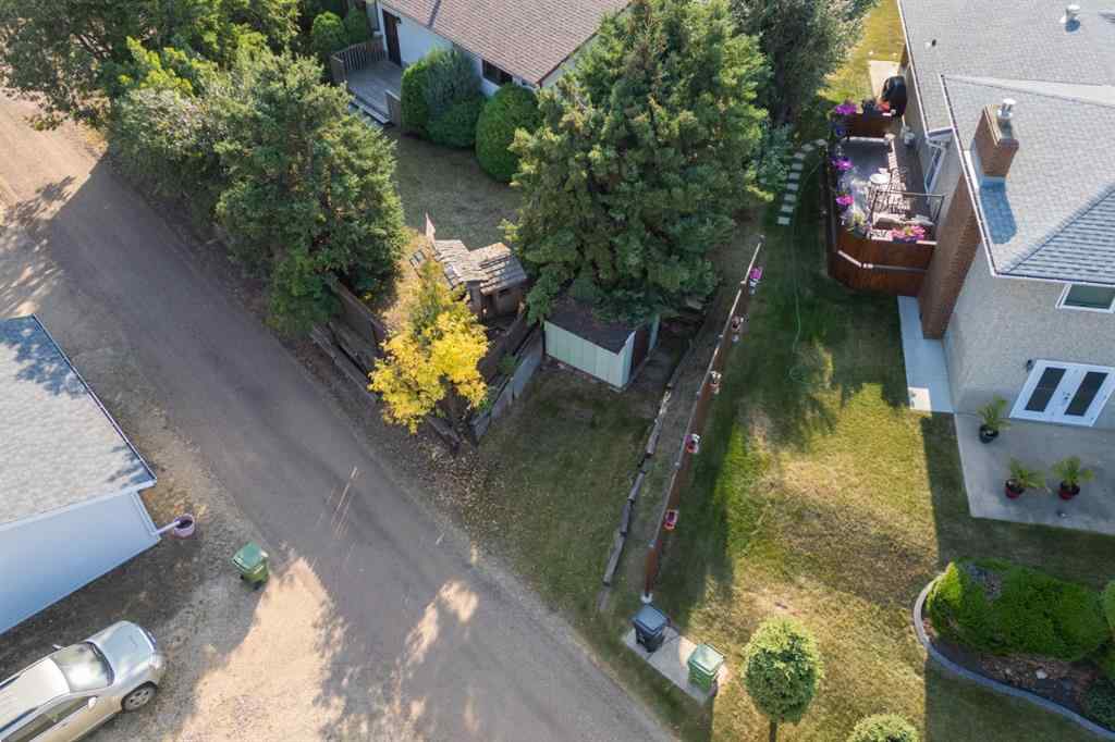 MLS® A2224895 - 4305 74 Street  in Duggan Park Camrose, Residential