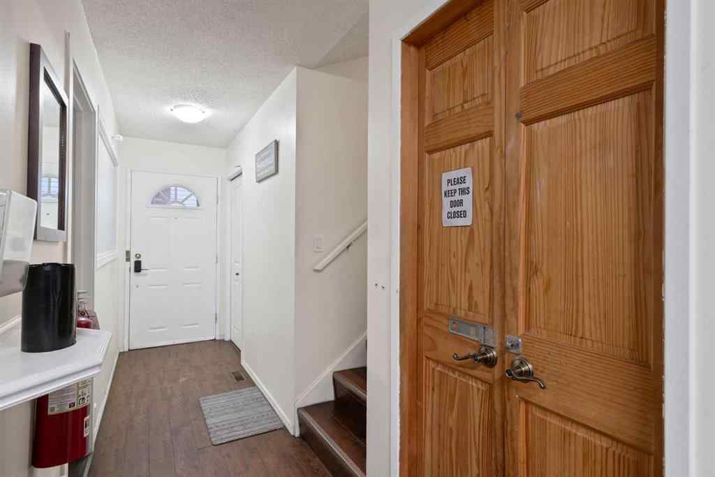 MLS® A2224900 - 319 Rundlelawn Road NE in Rundle Calgary, Residential