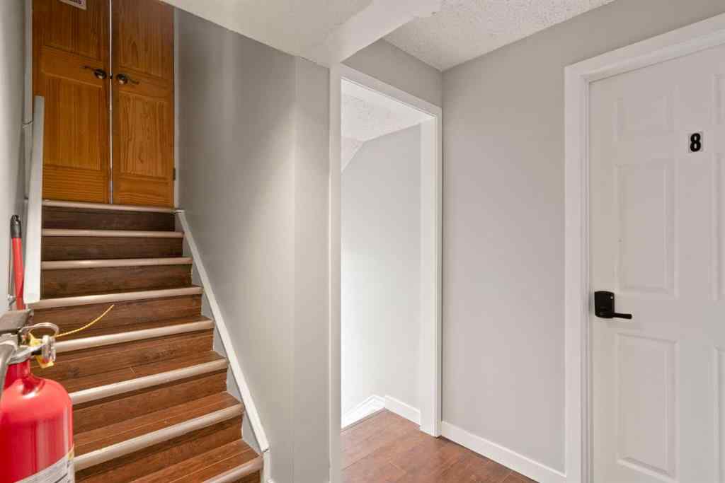 MLS® A2224900 - 319 Rundlelawn Road NE in Rundle Calgary, Residential