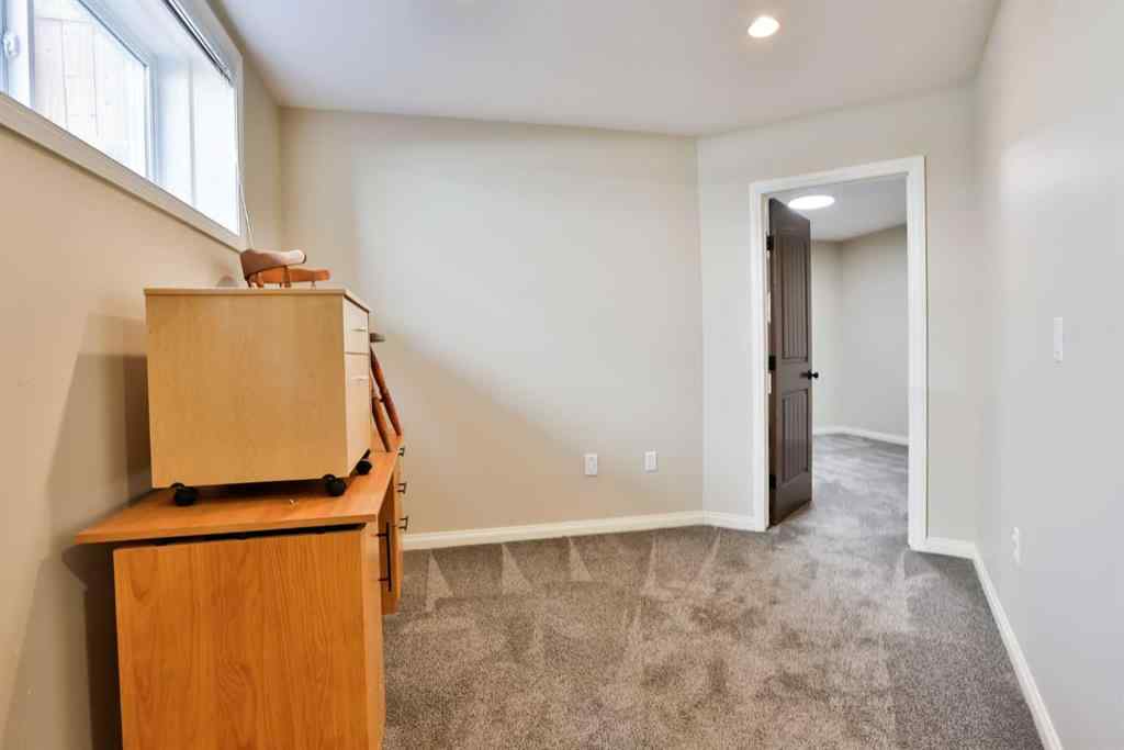 MLS® A2224916 - 247 Gateway Manor S in Fairmont Lethbridge, Residential