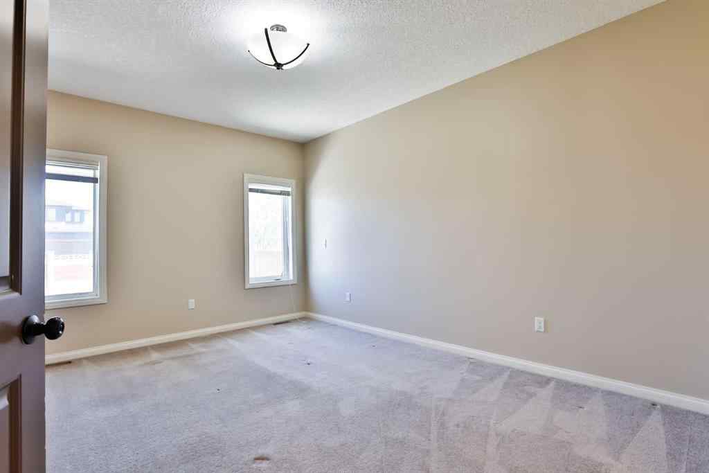 MLS® A2224916 - 247 Gateway Manor S in Fairmont Lethbridge, Residential