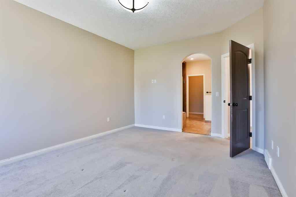 MLS® A2224916 - 247 Gateway Manor S in Fairmont Lethbridge, Residential