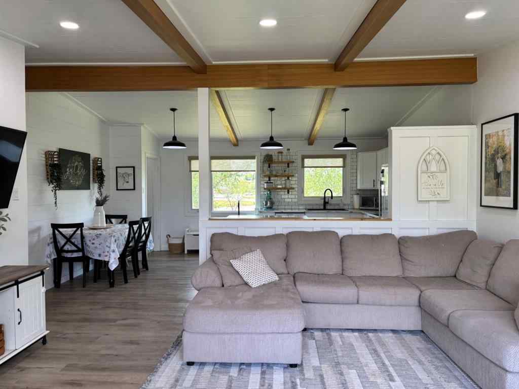 MLS® A2224951 - 535 1 Street E in NONE Cardston, Residential