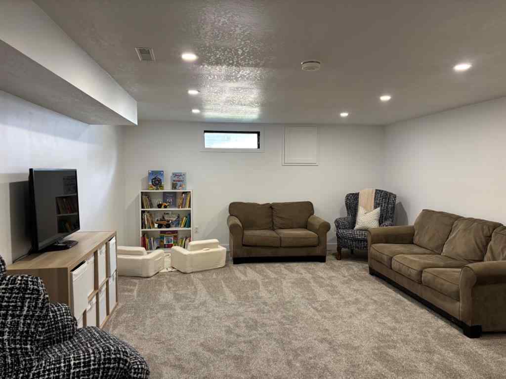 MLS® A2224951 - 535 1 Street E in NONE Cardston, Residential