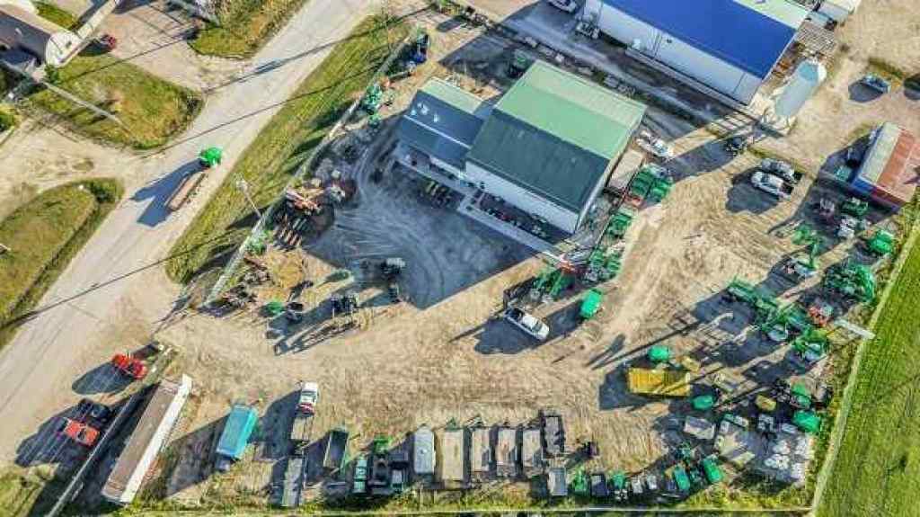 MLS® A2224954 - 30 Industrial Drive  in Cuendet Industrial Park Sylvan Lake, Commercial