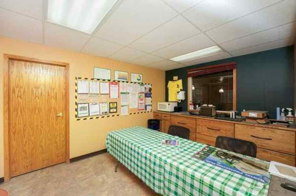 MLS® A2224954 - 30 Industrial Drive  in Cuendet Industrial Park Sylvan Lake, Commercial