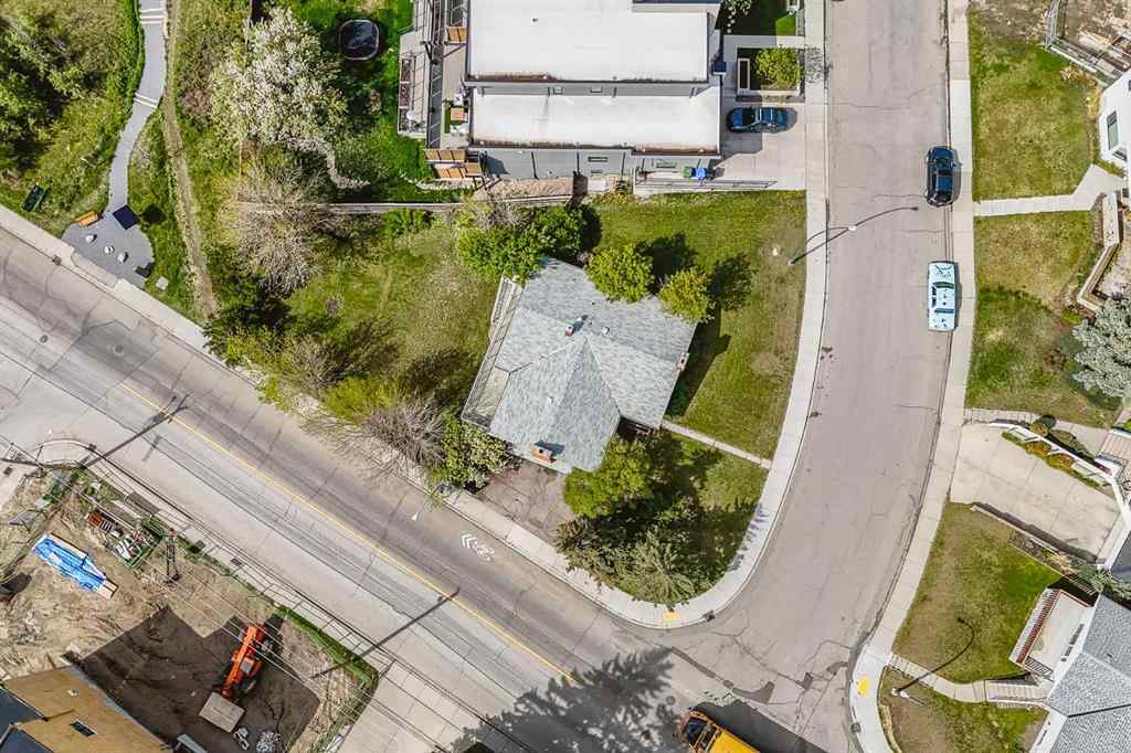 MLS® A2224956 - 1927 Briar Crescent NW in Hounsfield Heights/Briar Hill Calgary, Residential