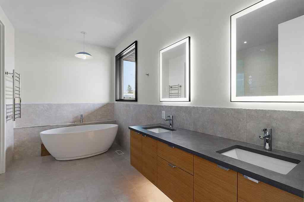 MLS® A2224969 - 3A Willow Crescent SW in Spruce Cliff Calgary, Residential