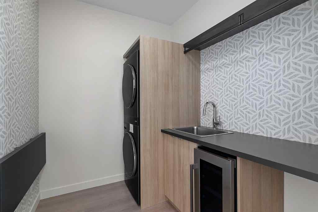 MLS® A2224969 - 3A Willow Crescent SW in Spruce Cliff Calgary, Residential