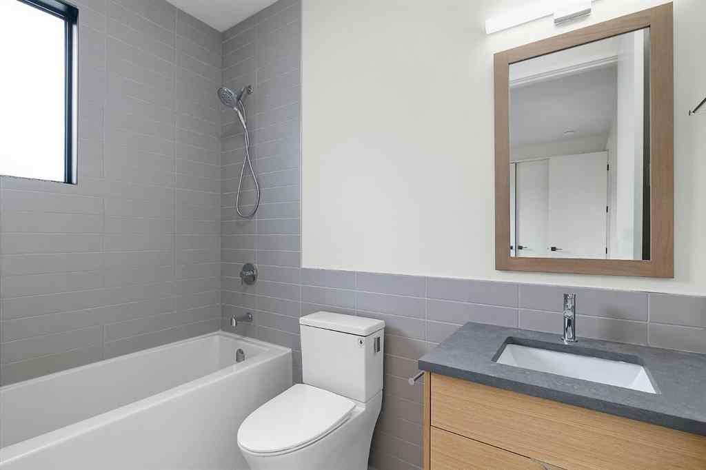 MLS® A2224969 - 3A Willow Crescent SW in Spruce Cliff Calgary, Residential