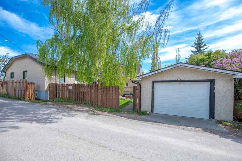 MLS® A2225005 - 313 Ross Avenue  in East End Cochrane, Commercial