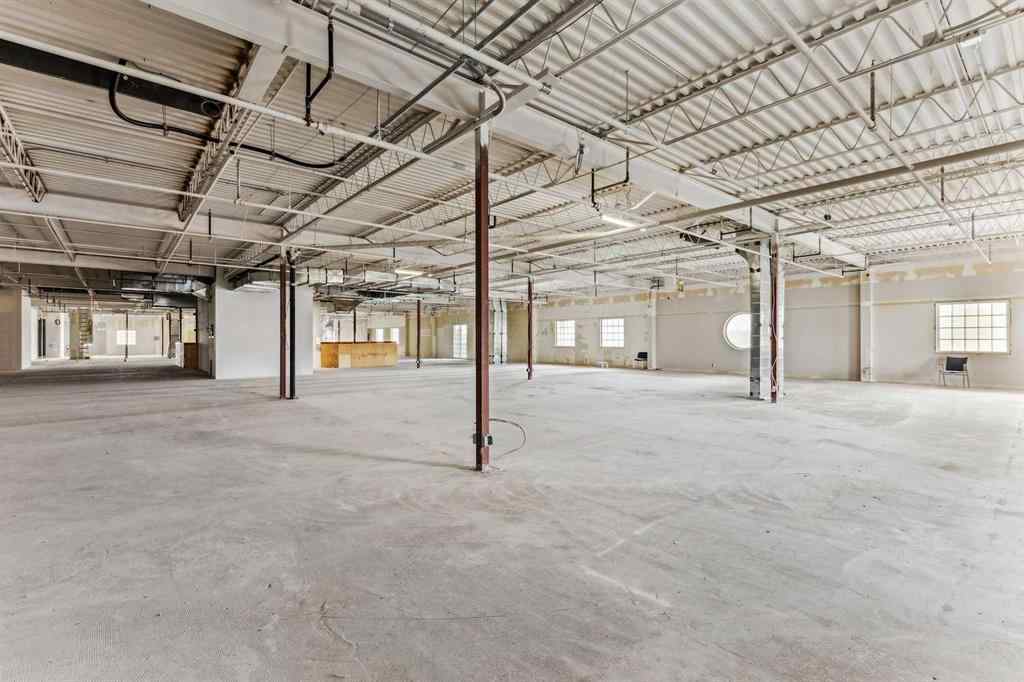 MLS® A2225044 - 67 Glenbrook Place SW in Glenbrook Calgary, Commercial