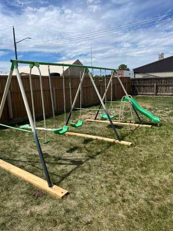 MLS® A2225076 - 116 Retzke Street  in NONE Enchant, Residential
