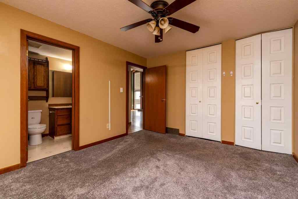 MLS® A2225078 - 3702 57 Avenue  in Southridge Lloydminster, Residential