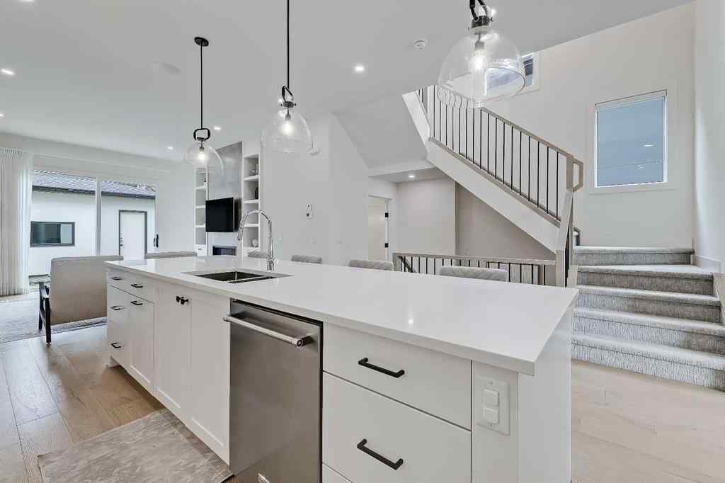 MLS® A2225092 - 3204 Kerrydale Road SW in Killarney/Glengarry Calgary, Residential