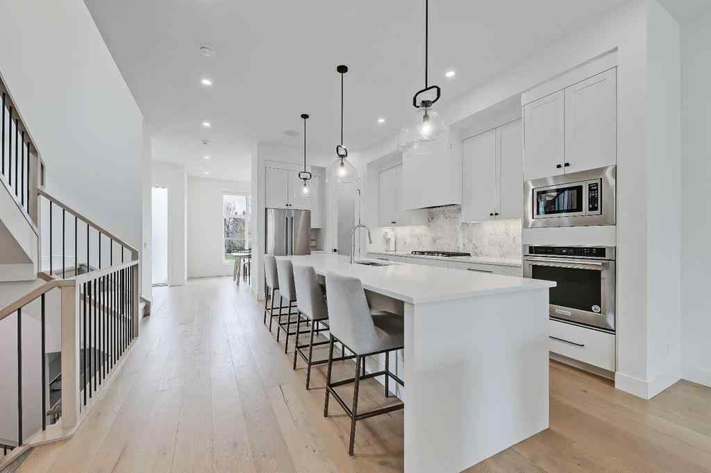MLS® A2225092 - 3204 Kerrydale Road SW in Killarney/Glengarry Calgary, Residential