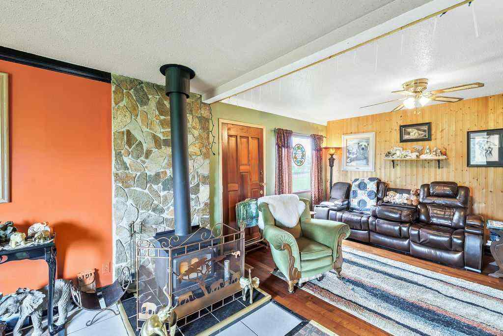 MLS® A2225109 - 33308 Range Road 55   in NONE Sundre, Residential