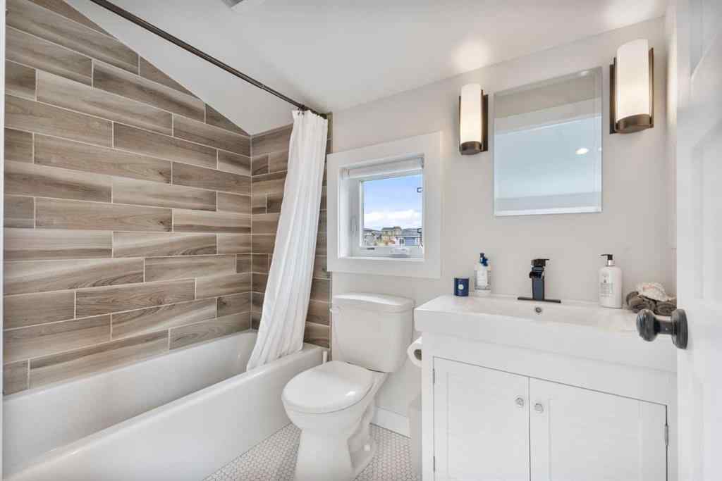 MLS® A2225129 - 332 Cottageclub Way  in Cottage Club at Ghost Lake Rural Rocky View County, Residential