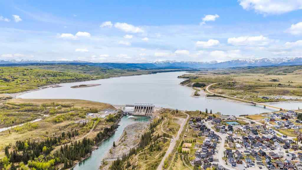 MLS® A2225129 - 332 Cottageclub Way  in Cottage Club at Ghost Lake Rural Rocky View County, Residential